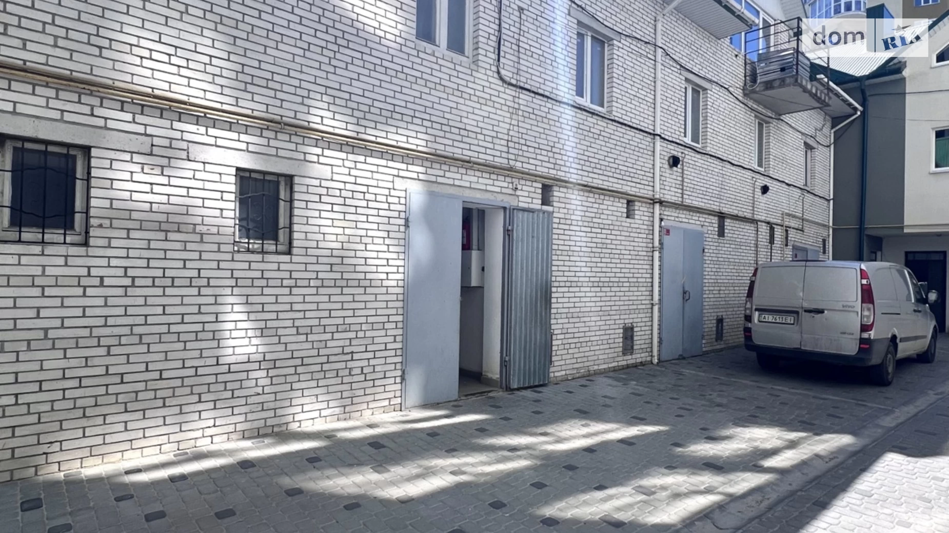 Продается объект сферы услуг 703 кв. м в 3-этажном здании, цена: 290000 $ - фото 2