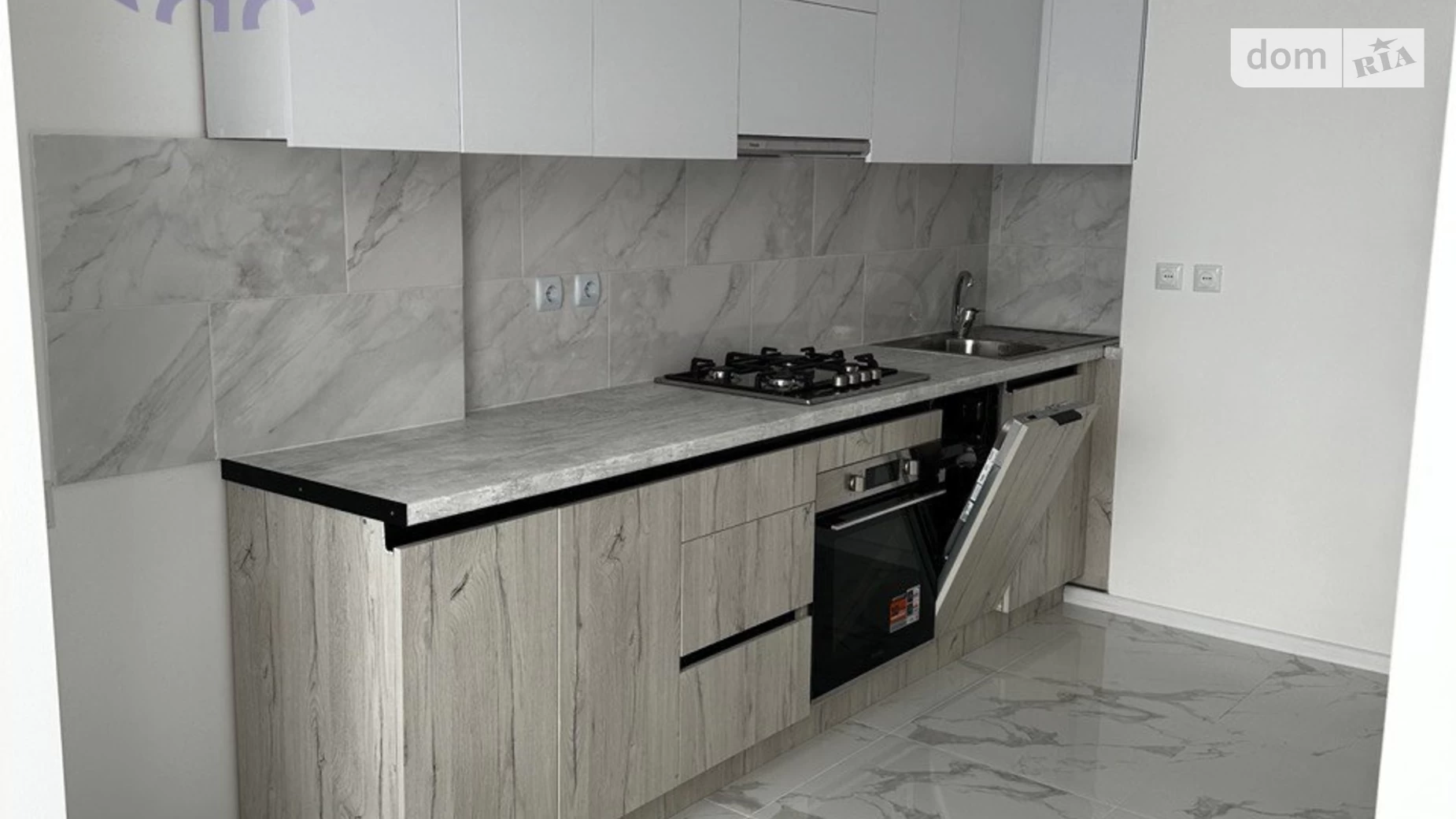 Продается 1-комнатная квартира 41.9 кв. м в Ивано-Франковске, цена: 57500 $ - фото 2