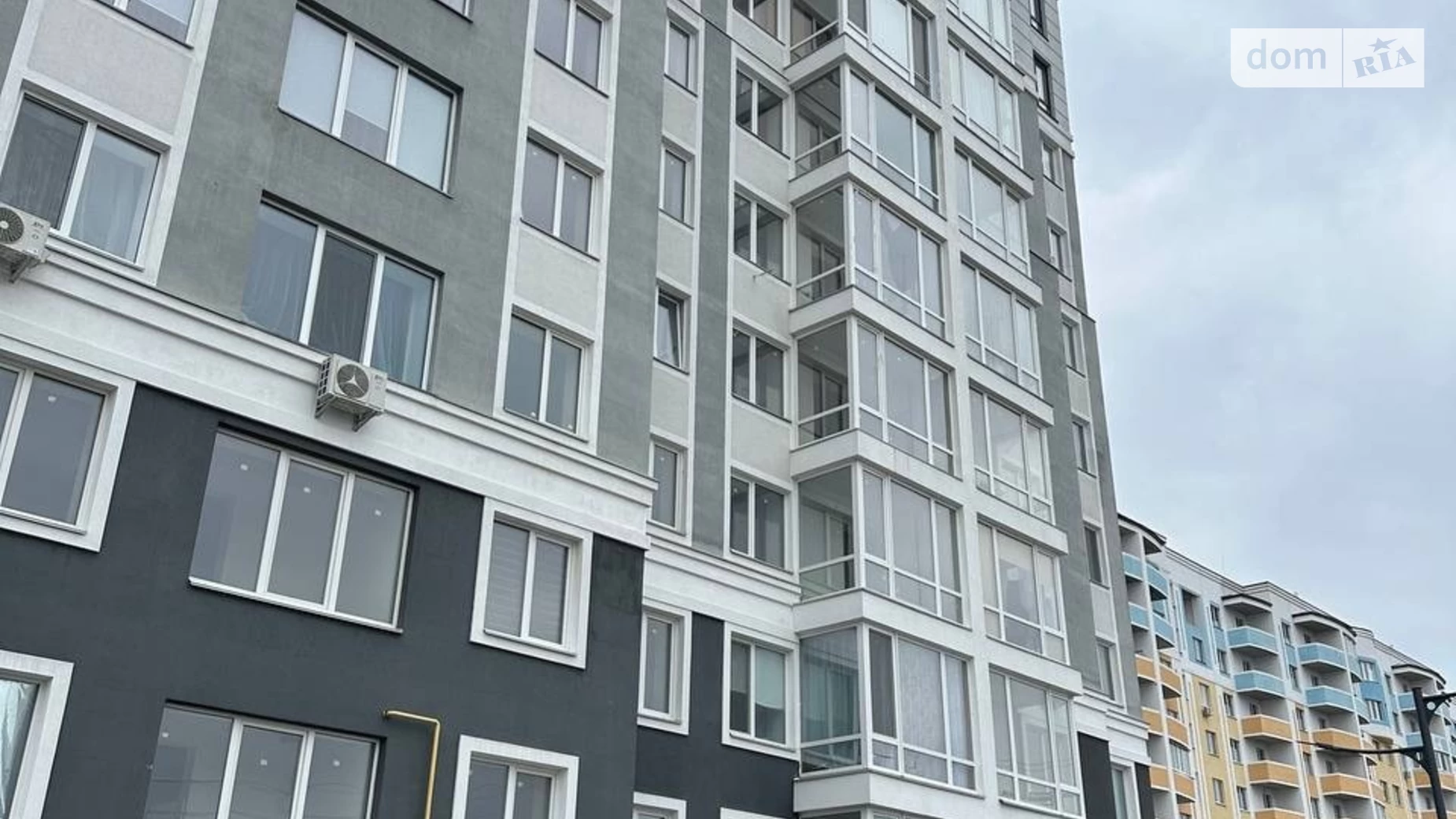 Продается 2-комнатная квартира 57 кв. м в Буче, ул. Ивана Кожедуба, 8А - фото 2