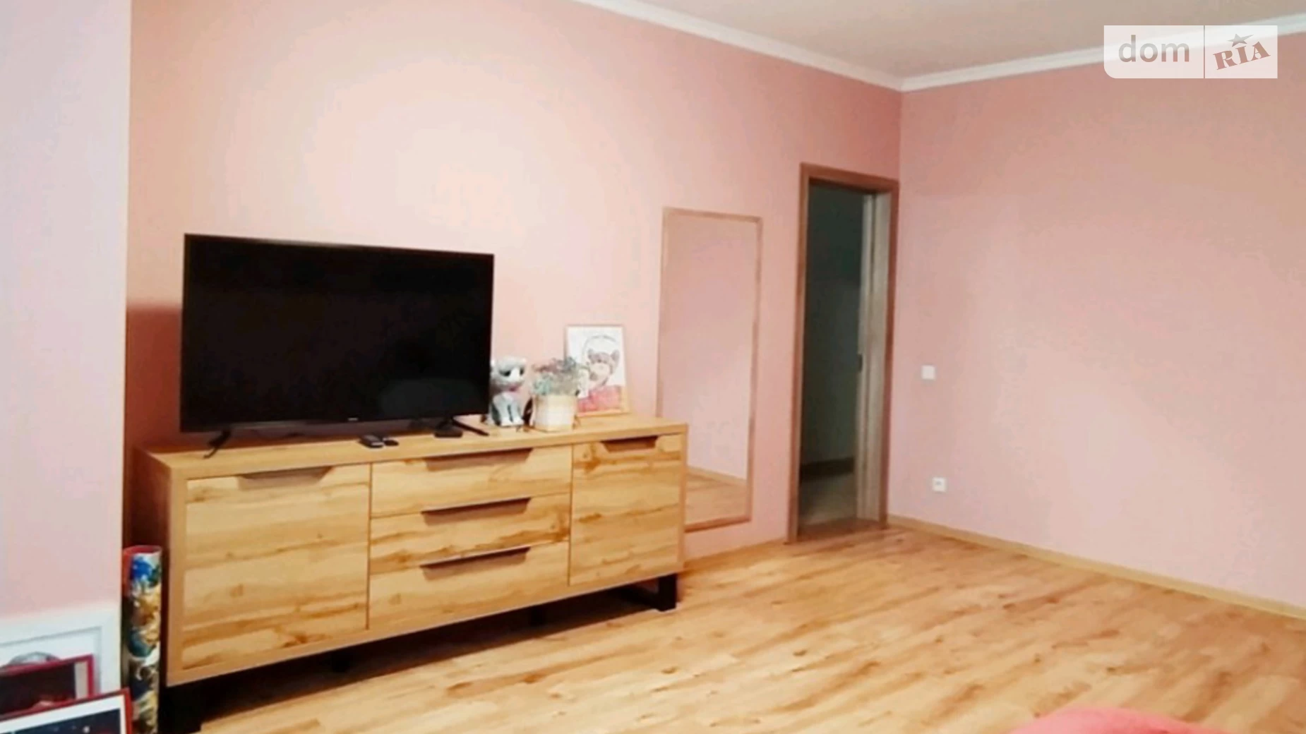 Продается 3-комнатная квартира 128 кв. м в Хмельницком, ул. Гуменюка