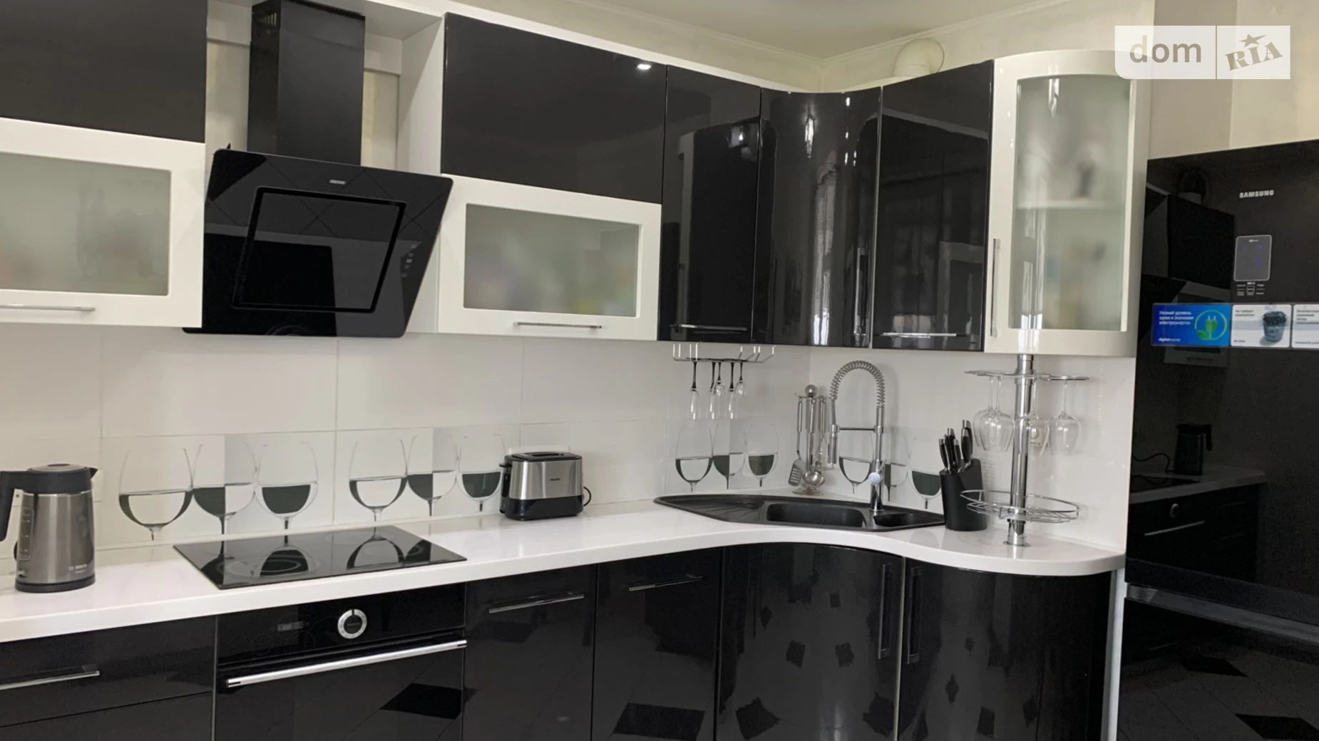 Продается 3-комнатная квартира 105 кв. м в Киеве, ул. Белицкая, 20 - фото 2