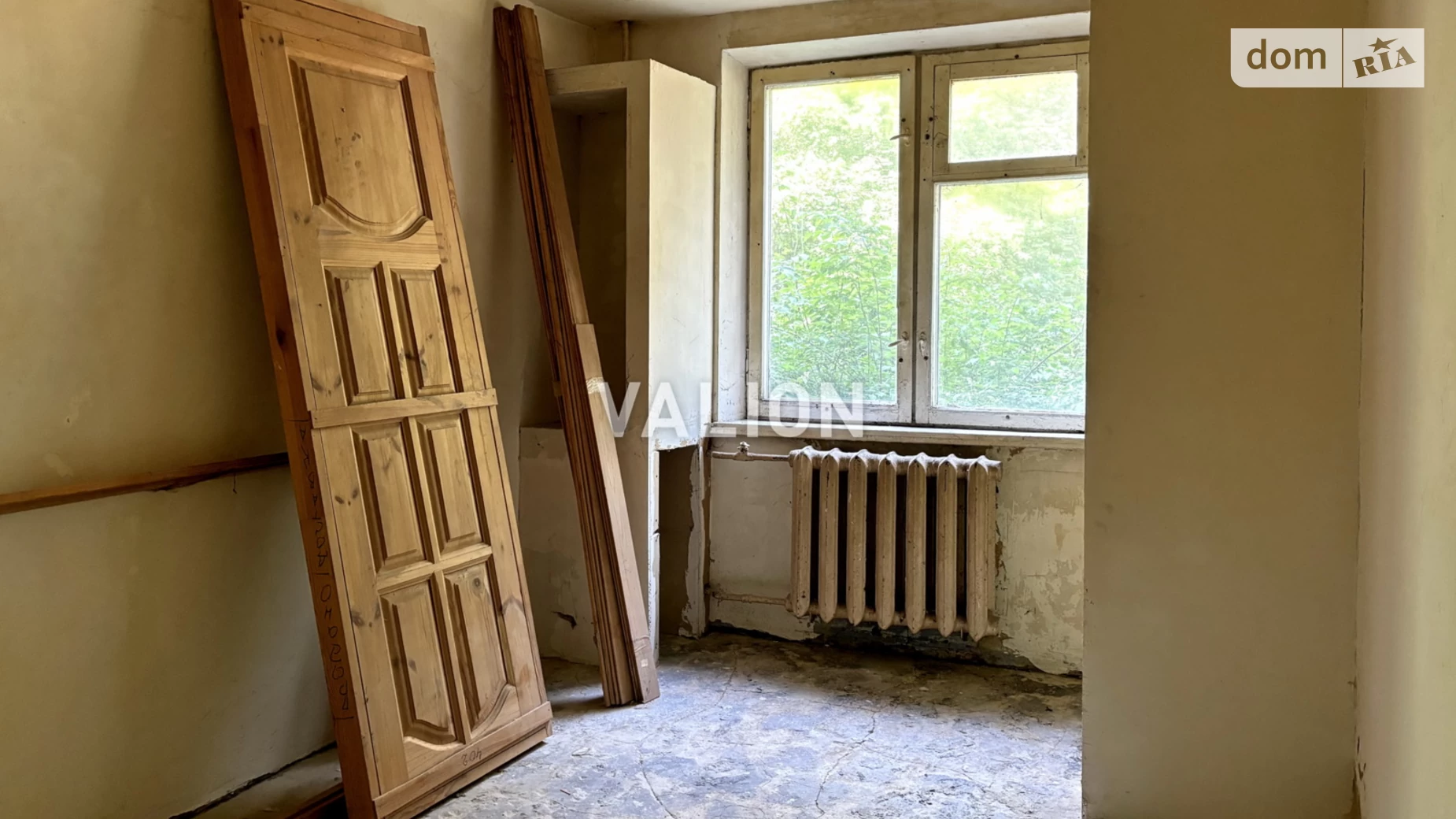 Продается 2-комнатная квартира 37.2 кв. м в Киеве, ул. Васильковская, 49 корпус 2