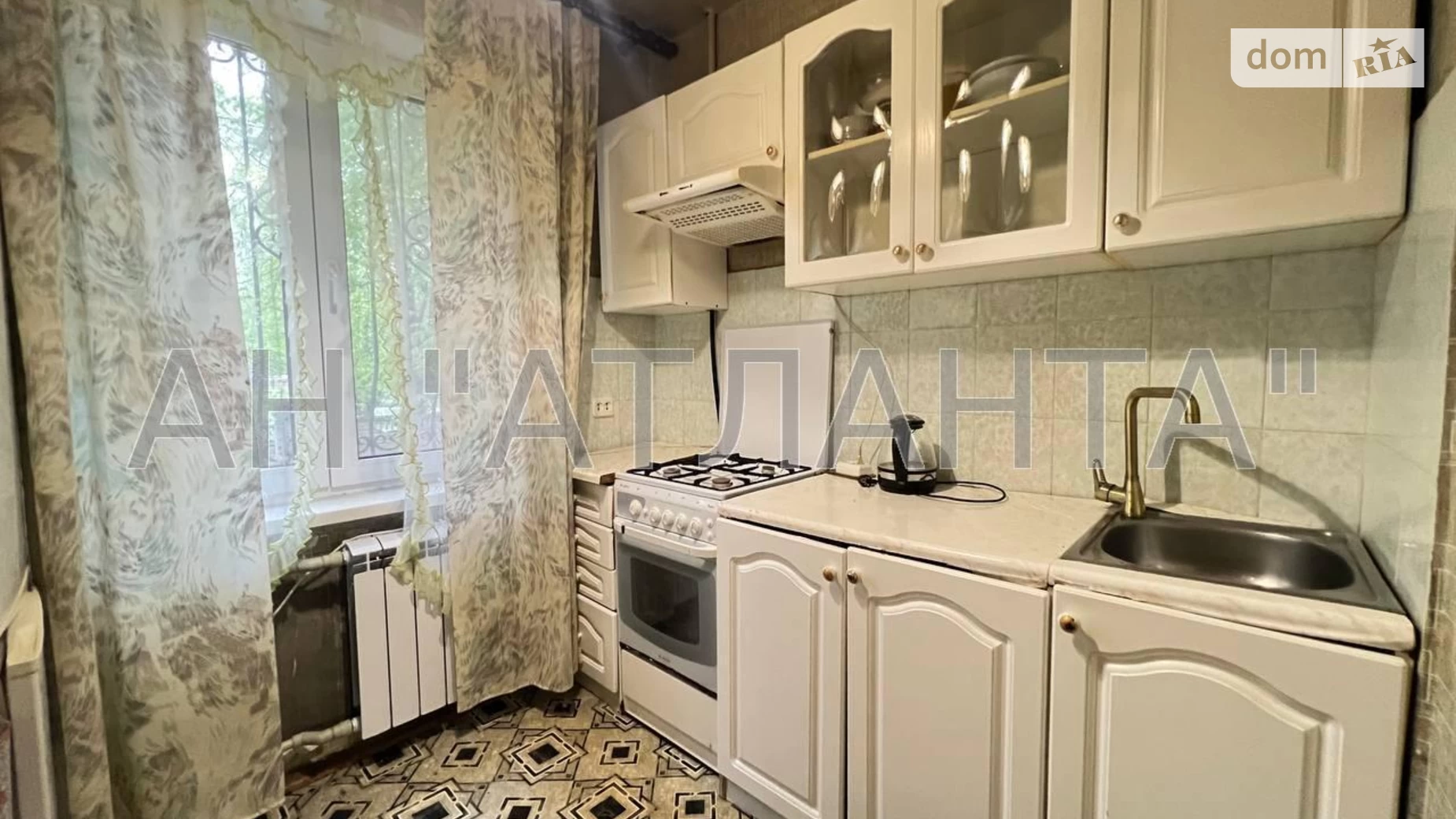 Продается 2-комнатная квартира 45 кв. м в Киеве, ул. Лятошинского, 26Б - фото 2