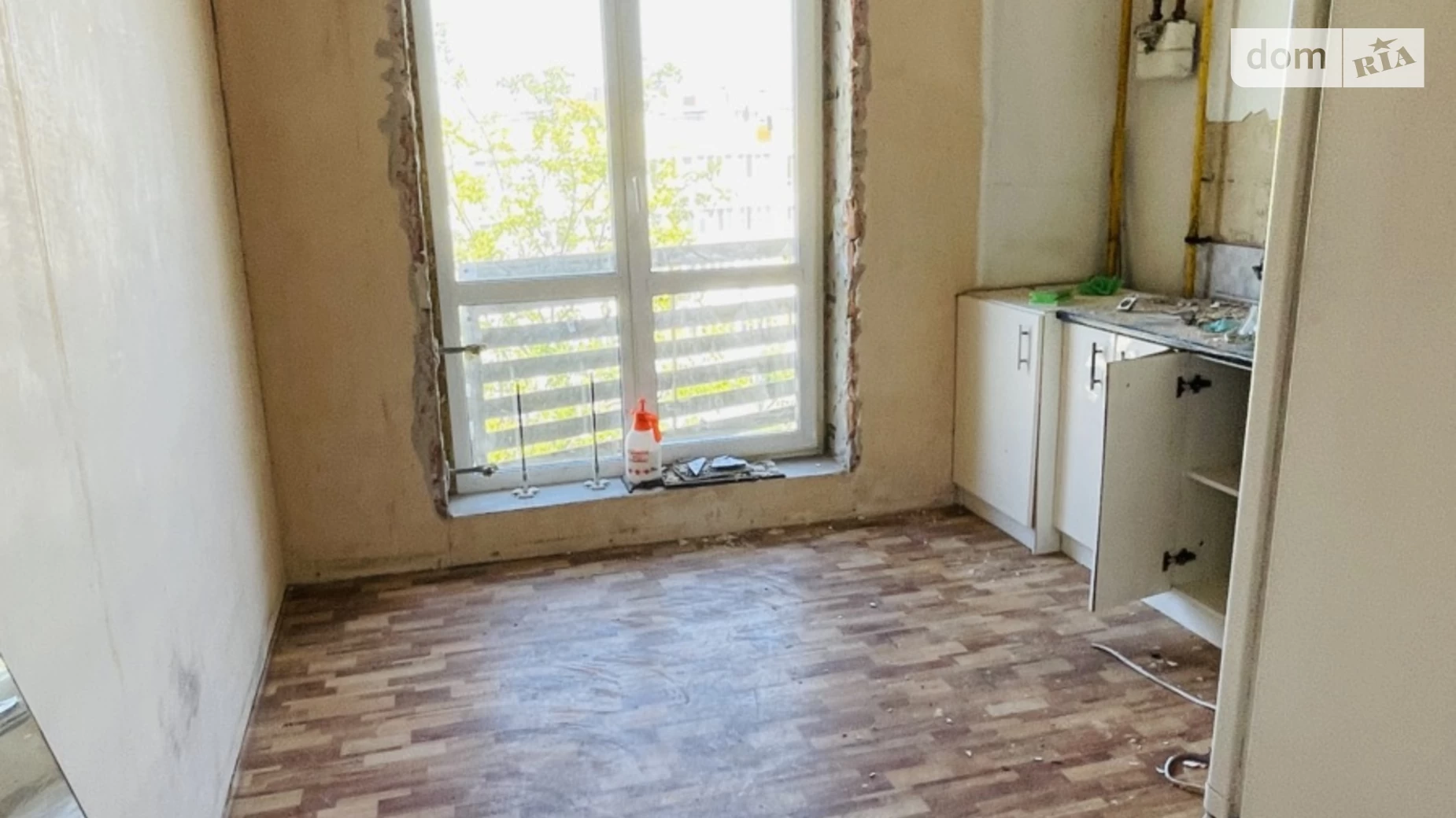 Продается 1-комнатная квартира 40 кв. м в Ирпене, ул. Николая Сингаевского(Новооскольская), 1К - фото 3