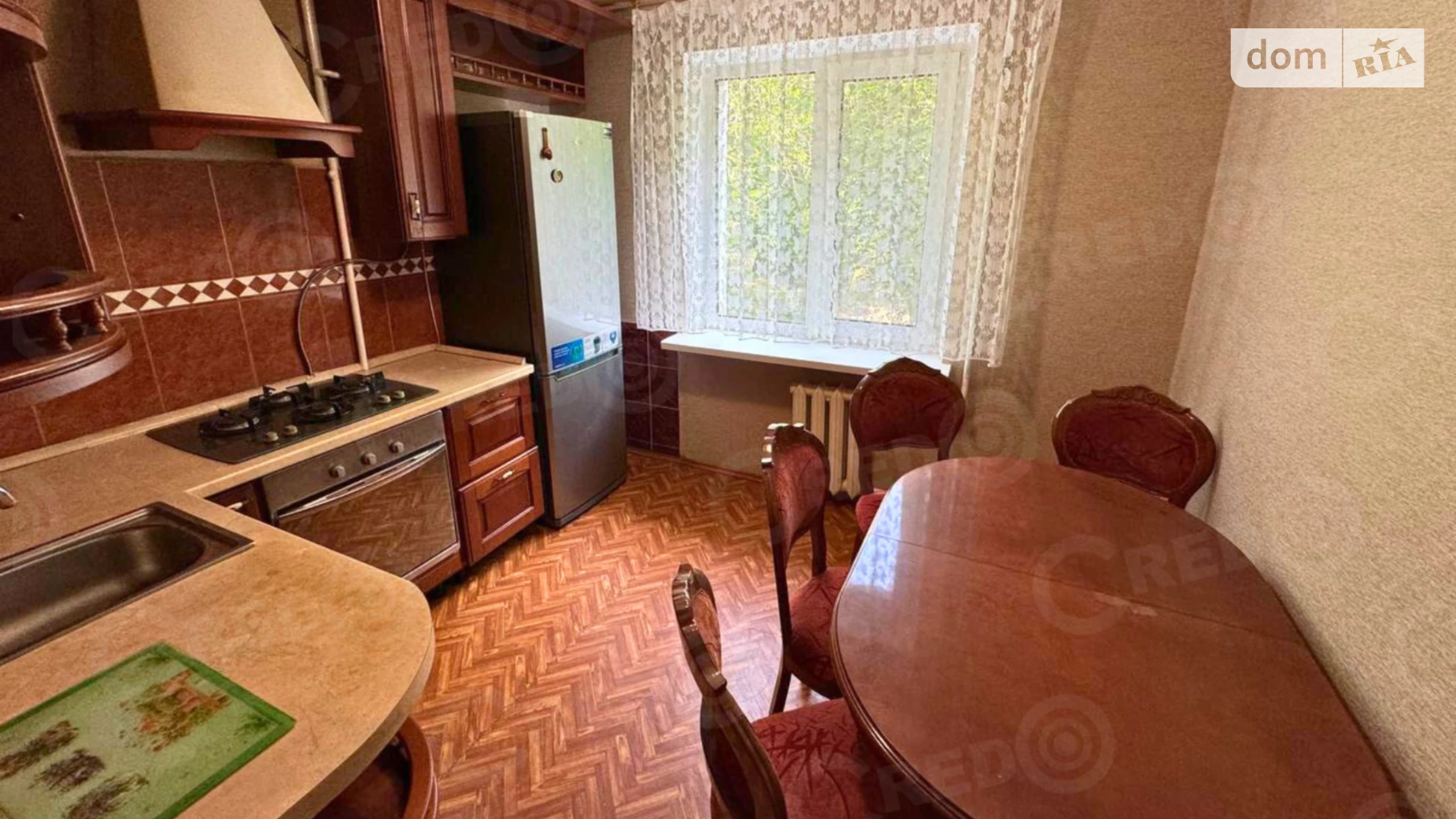 Продается 4-комнатная квартира 77.1 кв. м в Кривом Роге, ул. Спасская