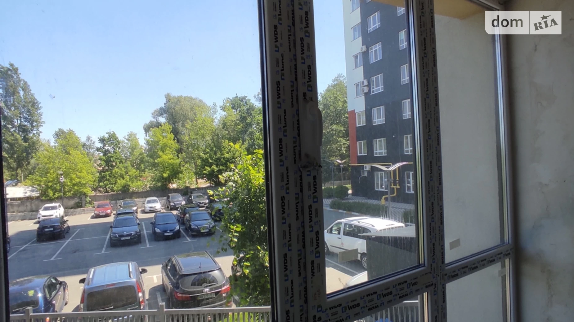 Продается 1-комнатная квартира 37 кв. м в Ирпене, ул. Николая Сингаевского(Новооскольская) - фото 2