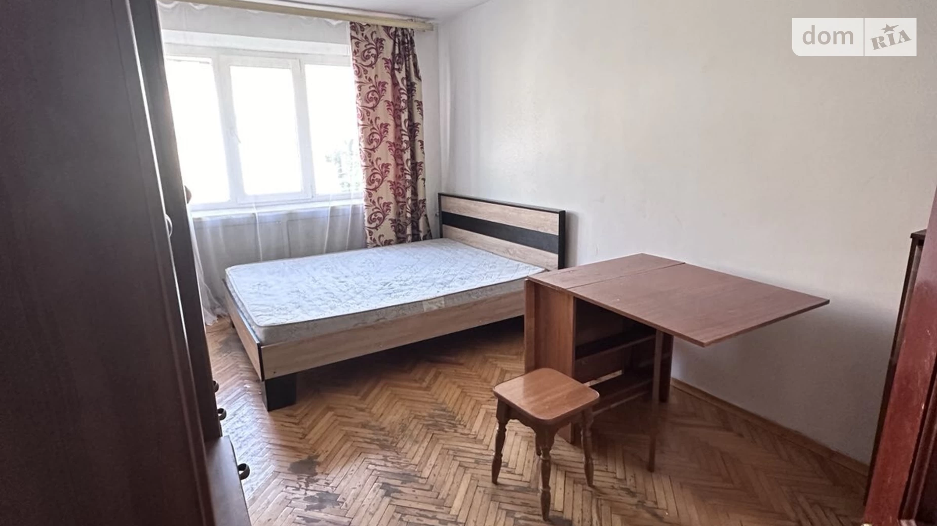 Продается 1-комнатная квартира 32 кв. м в Ивано-Франковске, ул. Республиканская, 15