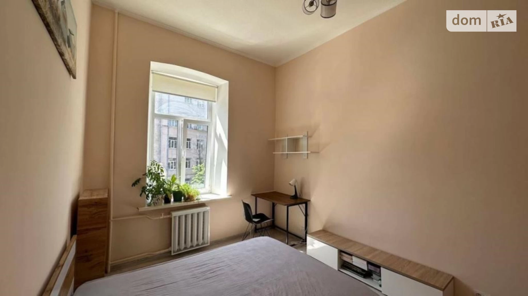 Продается 1-комнатная квартира 39 кв. м в Киеве, ул. Ивана Федорова, 6 - фото 2