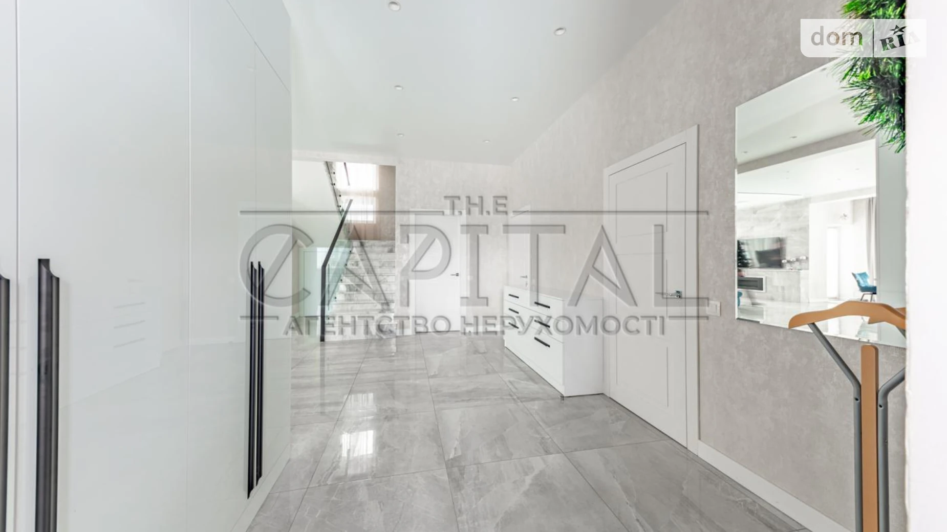 Продается дом на 2 этажа 235 кв. м с гаражом, цена: 339000 $ - фото 3