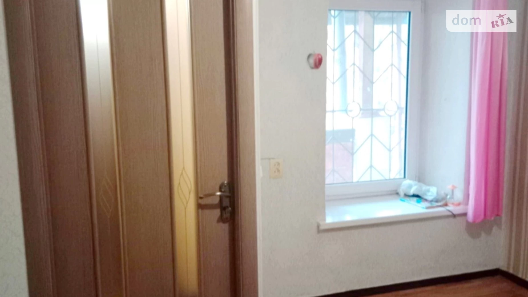 Продається 1-кімнатна квартира 20 кв. м у Одесі, вул. Адмірала Лазарєва