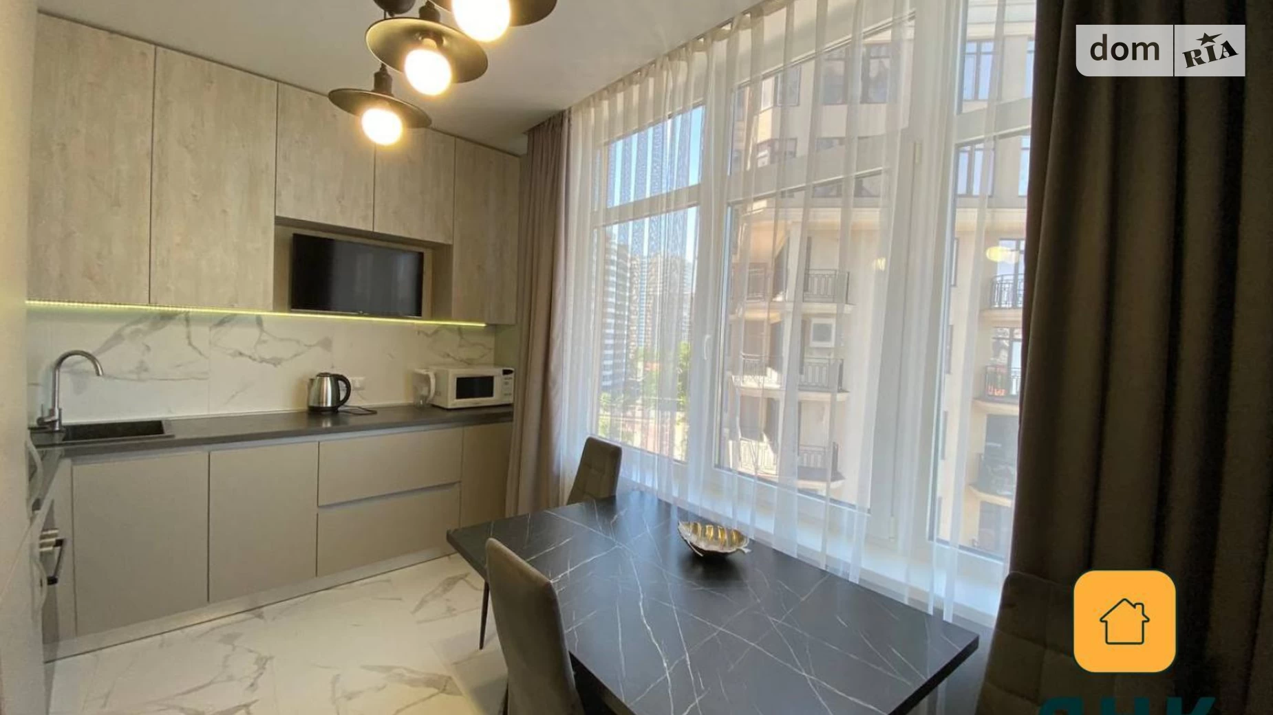 Продається 1-кімнатна квартира 48 кв. м у Одесі