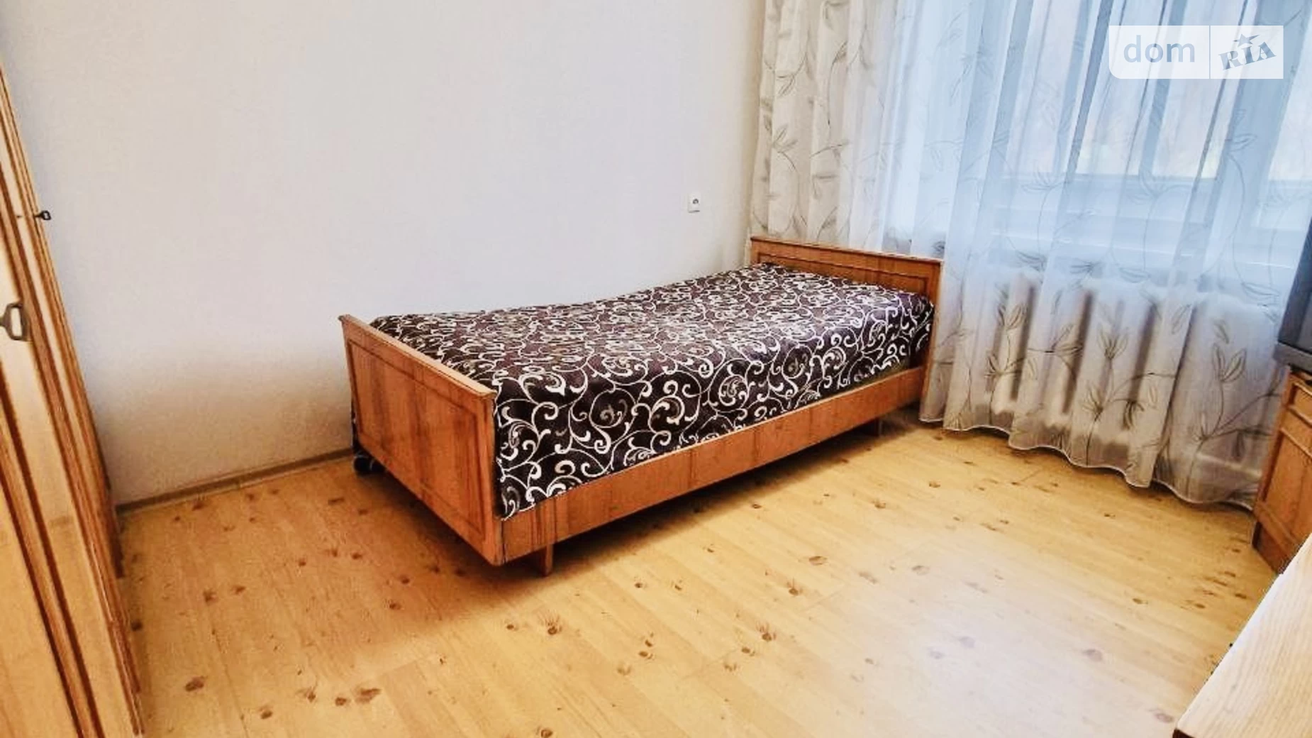 Продается 3-комнатная квартира 62 кв. м в Ровно, ул. Соборная - фото 3