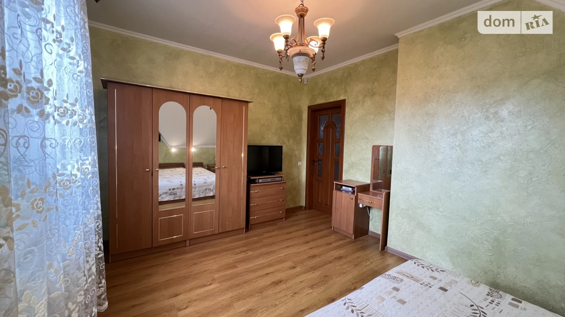 Продается дом на 2 этажа 145 кв. м с гаражом, цена: 180000 $ - фото 3
