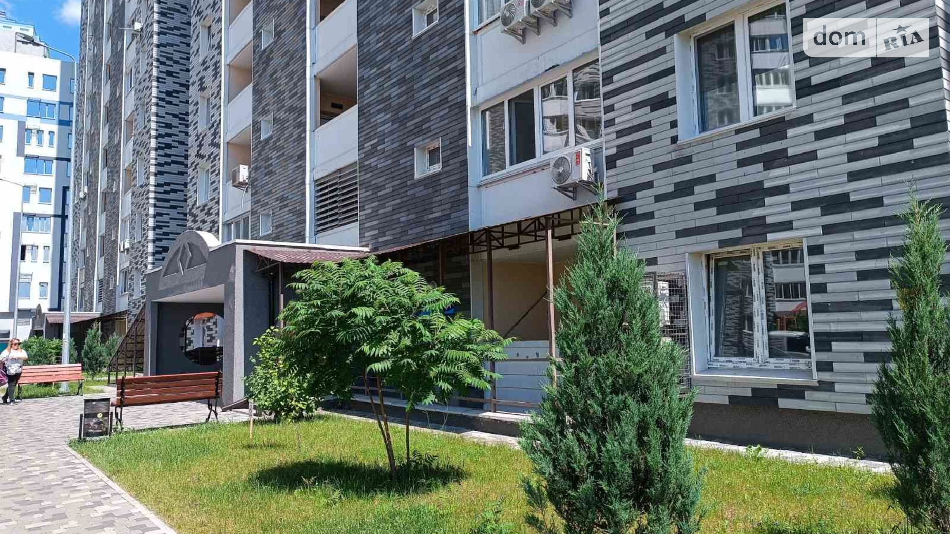 Продается 1-комнатная квартира 49 кв. м в Киеве, ул. Ревуцкого, 54 - фото 2