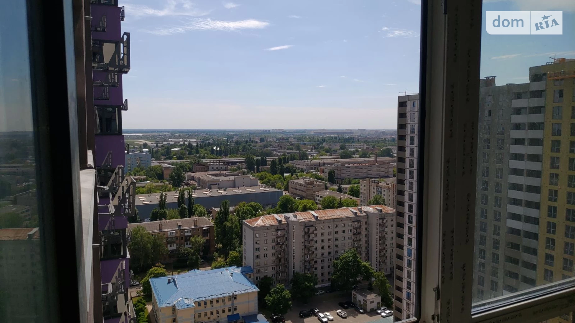 Продается 1-комнатная квартира 45 кв. м в Киеве, просп. Воздушных Сил(Воздухофлотский), 56Б