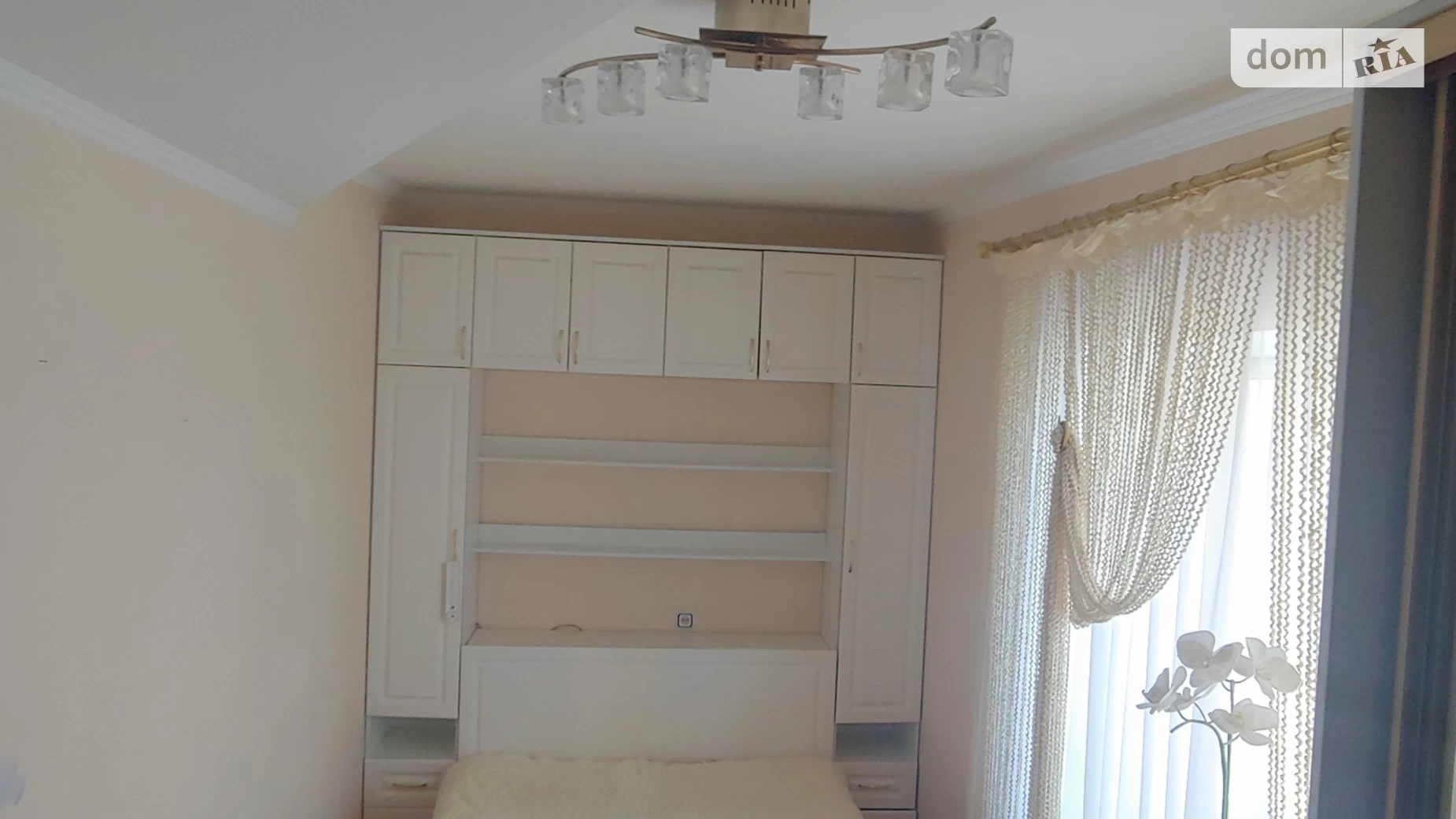 Продается 2-комнатная квартира 43 кв. м в Ровно, ул. Княгини Ольги, 13