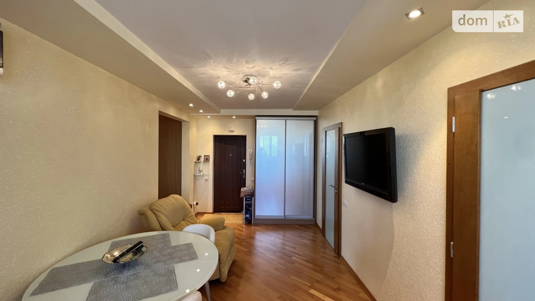 Продается 3-комнатная квартира 85 кв. м в Одессе, ул. Академика Вильямса