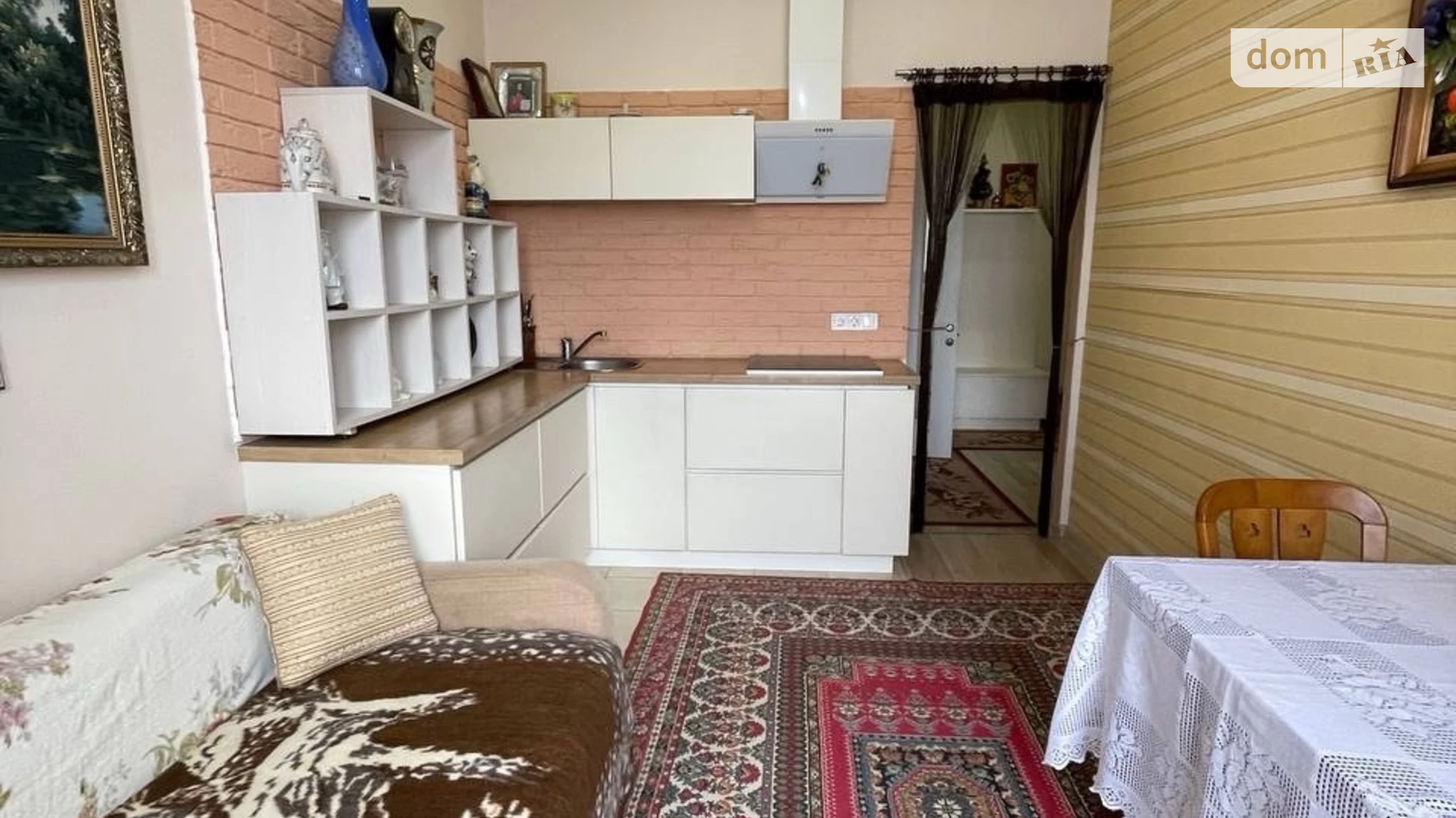 Продается 1-комнатная квартира 42 кв. м в Одессе, ул. Жемчужная, 3 - фото 2