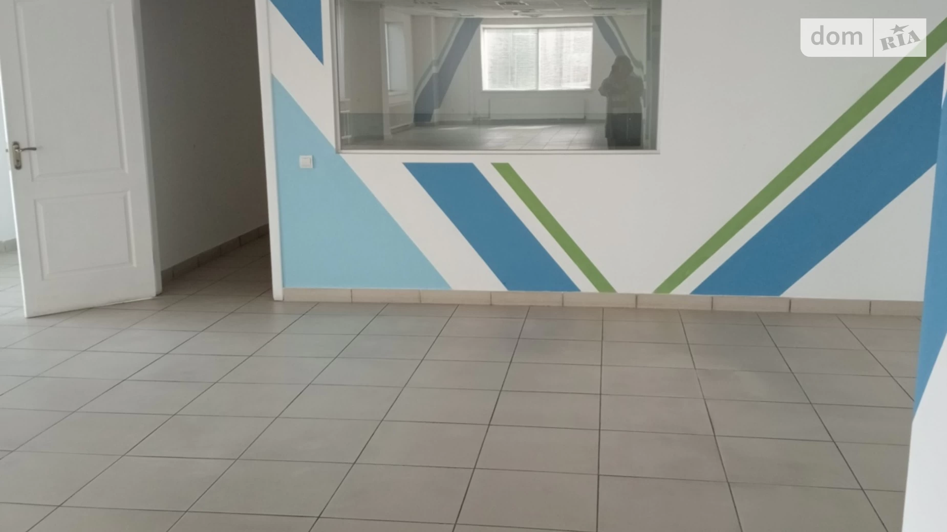 Сдается в аренду помещения свободного назначения 190 кв. м в 5-этажном здании, цена: 41800 грн - фото 5