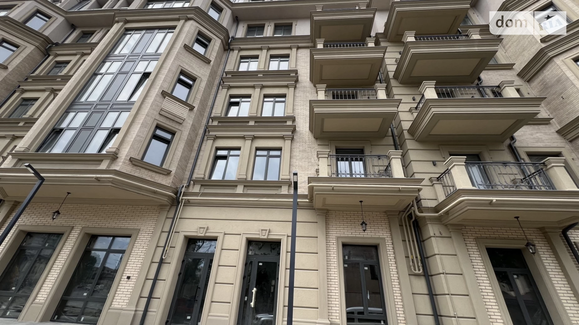 Продается 3-комнатная квартира 93.71 кв. м в Одессе, Фонтанская дор. - фото 2