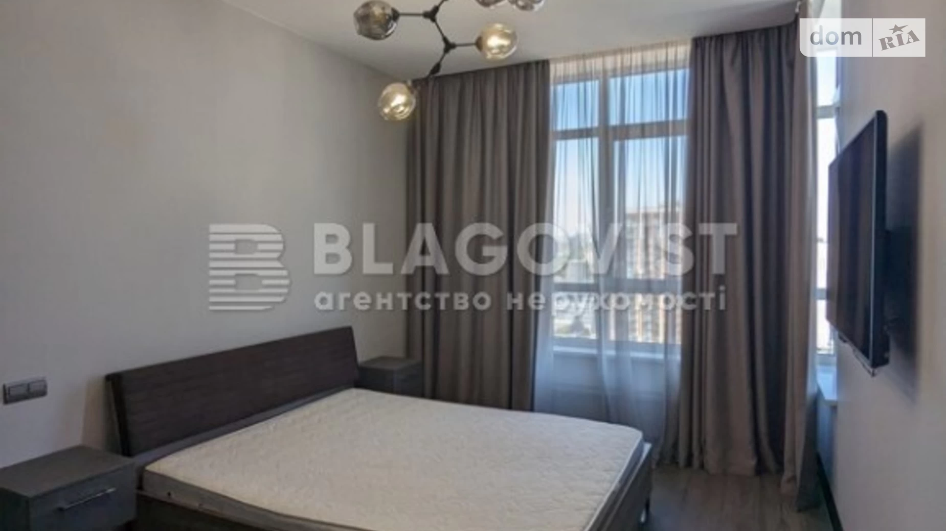 Продается 1-комнатная квартира 55 кв. м в Киеве, ул. Маккейна Джона, 7 - фото 2