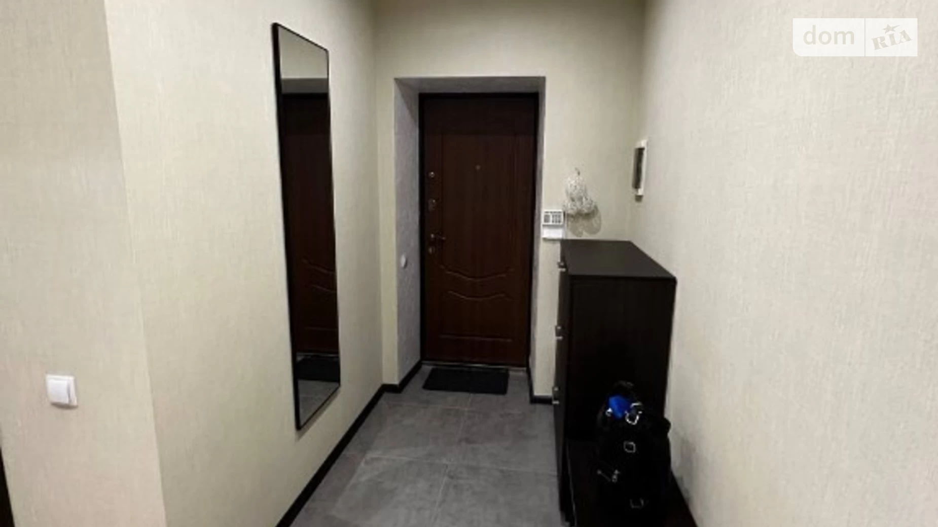 Продается 2-комнатная квартира 75 кв. м в Хмельницком, пр. Панаса Мирного, 1