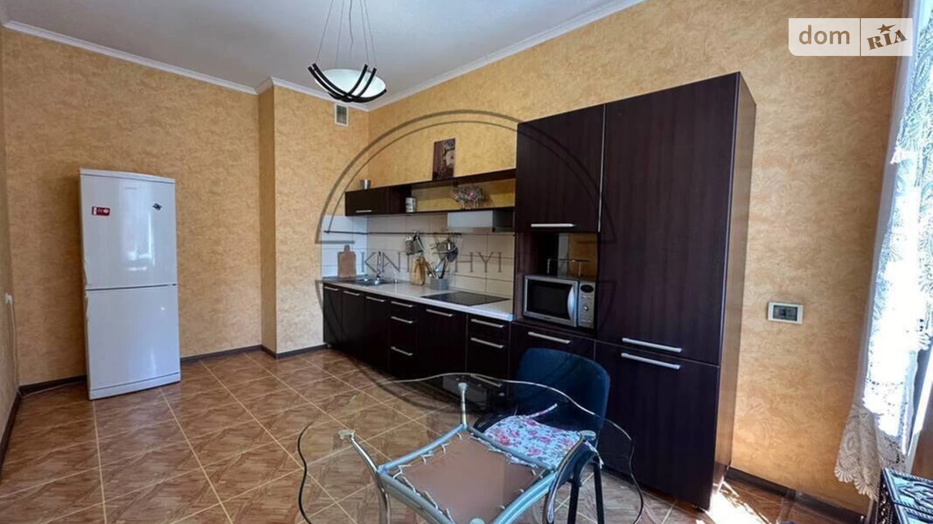 Продається 2-кімнатна квартира 84 кв. м у Києві, вул. Срібнокільська, 14А - фото 2