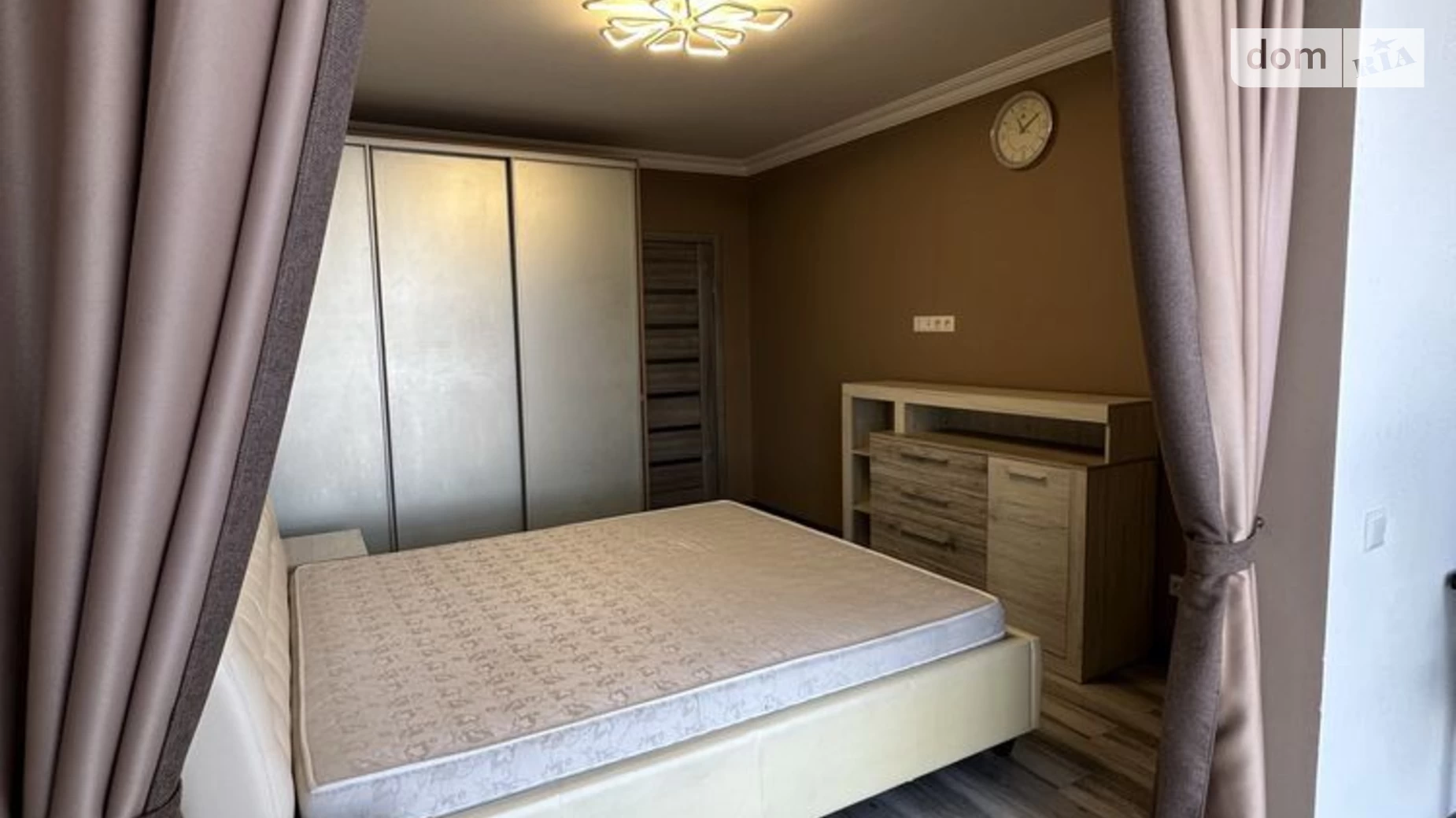 Продается 3-комнатная квартира 89 кв. м в Ровно, ул. Защитников Мариуполя(Костромская)