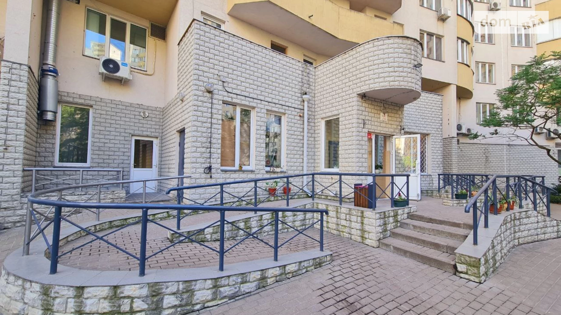 Продается 4-комнатная квартира 140 кв. м в Киеве, наб. Днепровская, 23 - фото 2