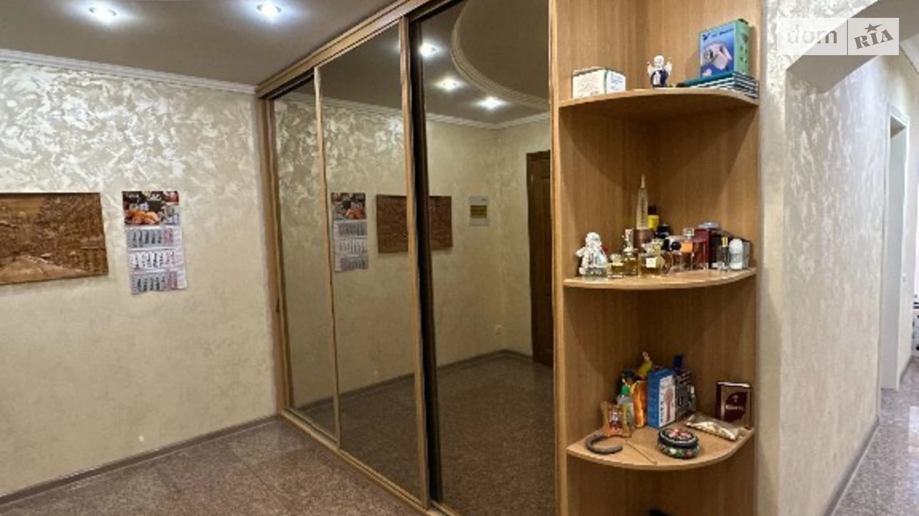 Продается 4-комнатная квартира 100 кв. м в Полтаве, ул. Олександра Оксанченка(Степного Фронта) - фото 2