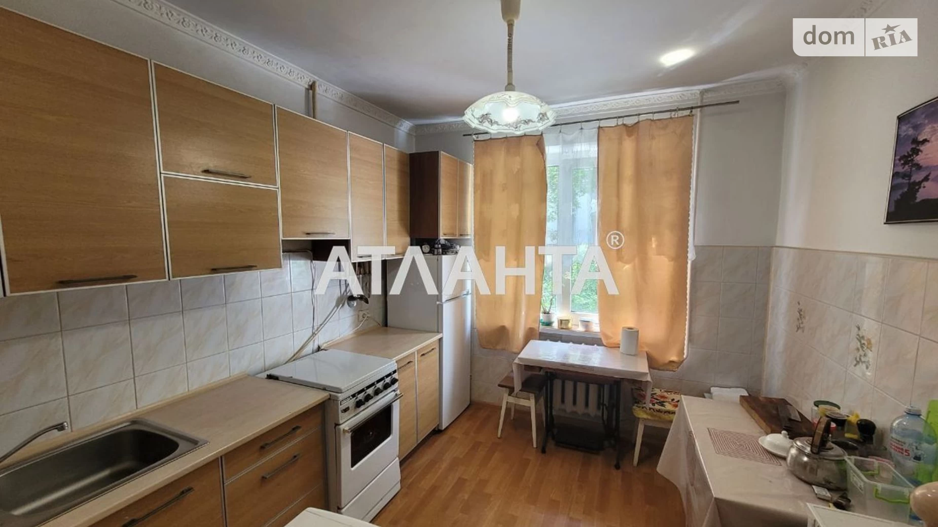 Продается 2-комнатная квартира 50 кв. м в Черновцах