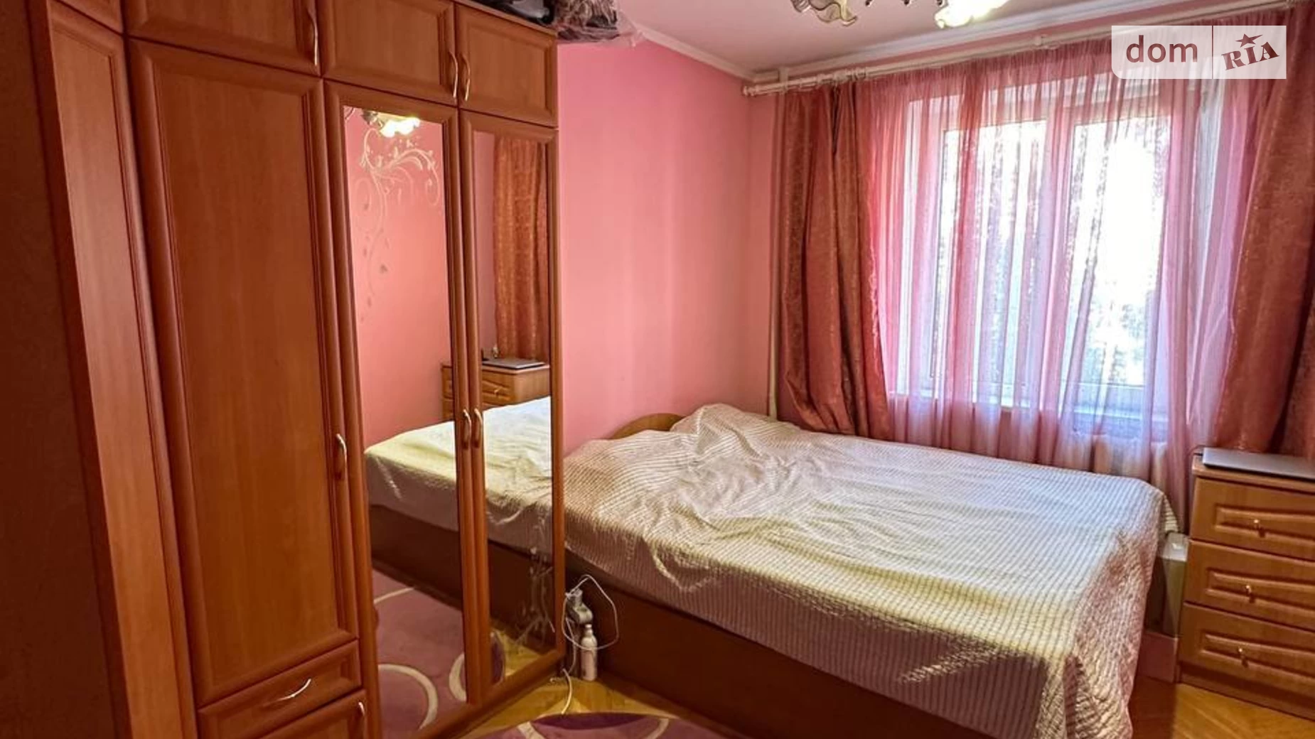 Продается 2-комнатная квартира 52.4 кв. м в Ивано-Франковске, ул. Ивасюка, 42 - фото 2