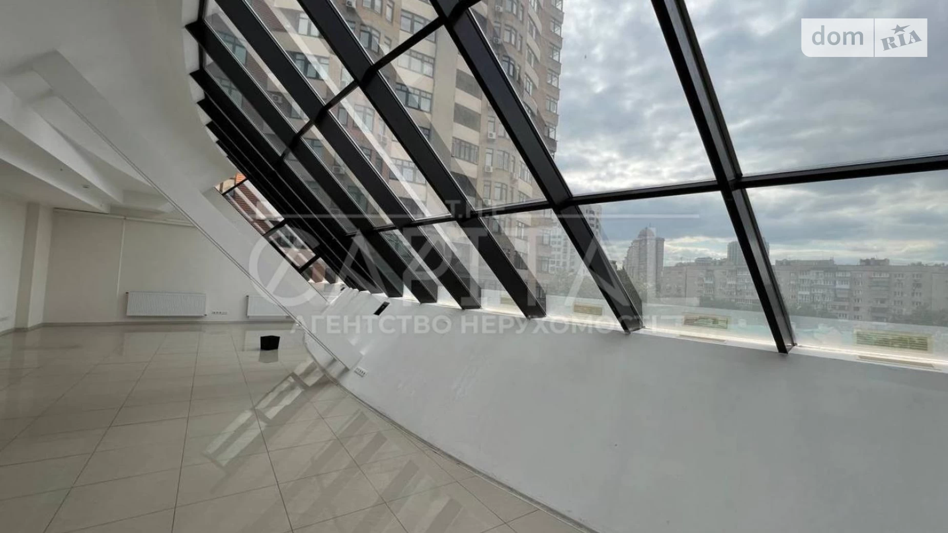 Сдается в аренду офис 670 кв. м в бизнес-центре, цена: 16750 $ - фото 2