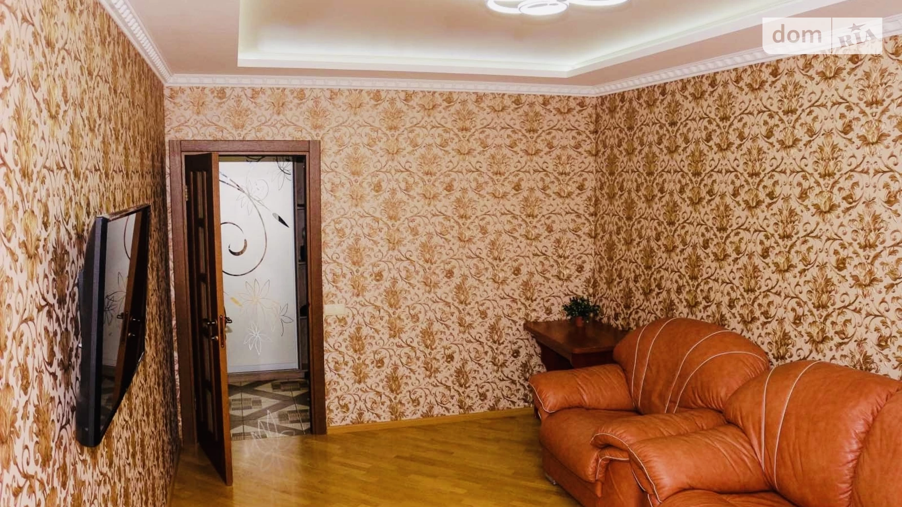 Продается 3-комнатная квартира 70 кв. м в Броварах, ул. Киевская, 247