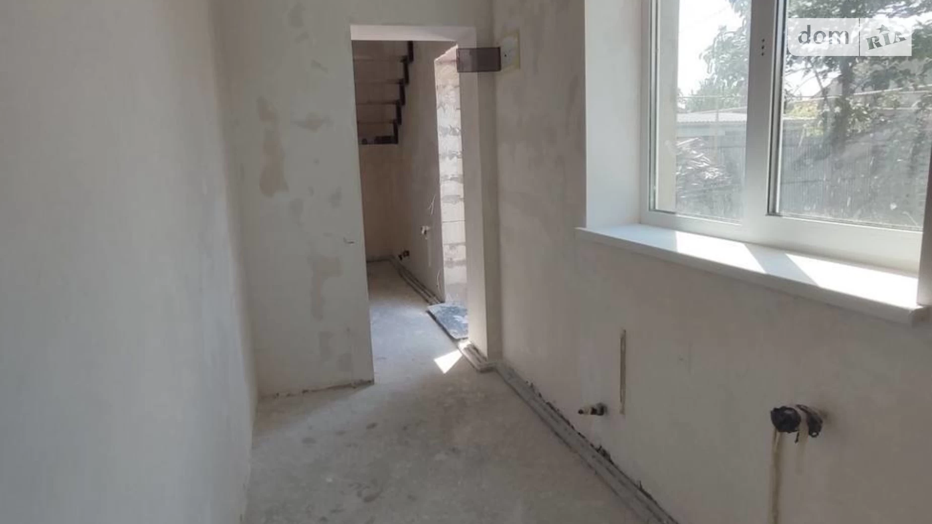 Продается дом на 3 этажа 127 кв. м с балконом, цена: 100000 $ - фото 2