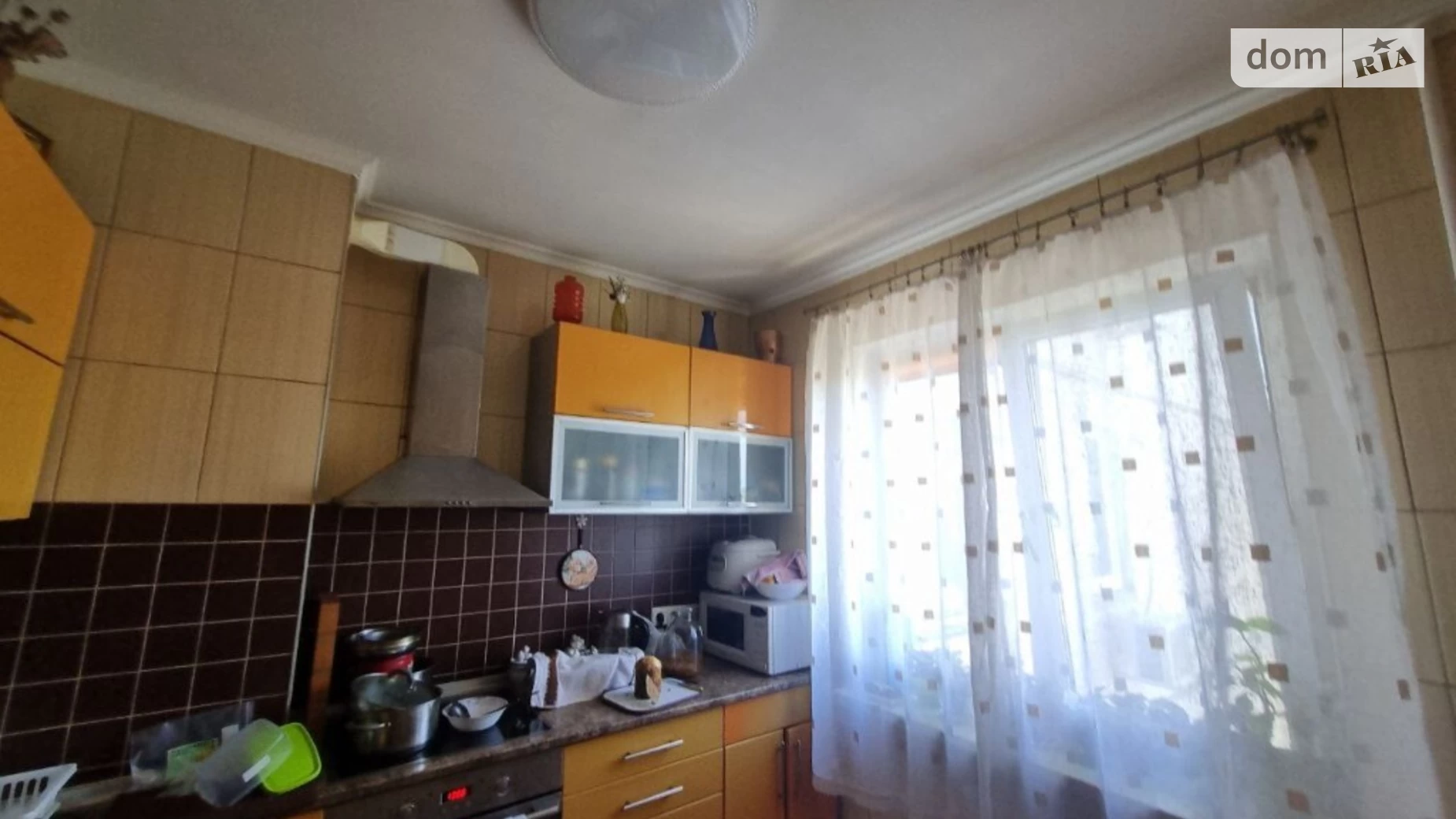 Продается 4-комнатная квартира 80 кв. м в Одессе, ул. Крымская, 74 - фото 2