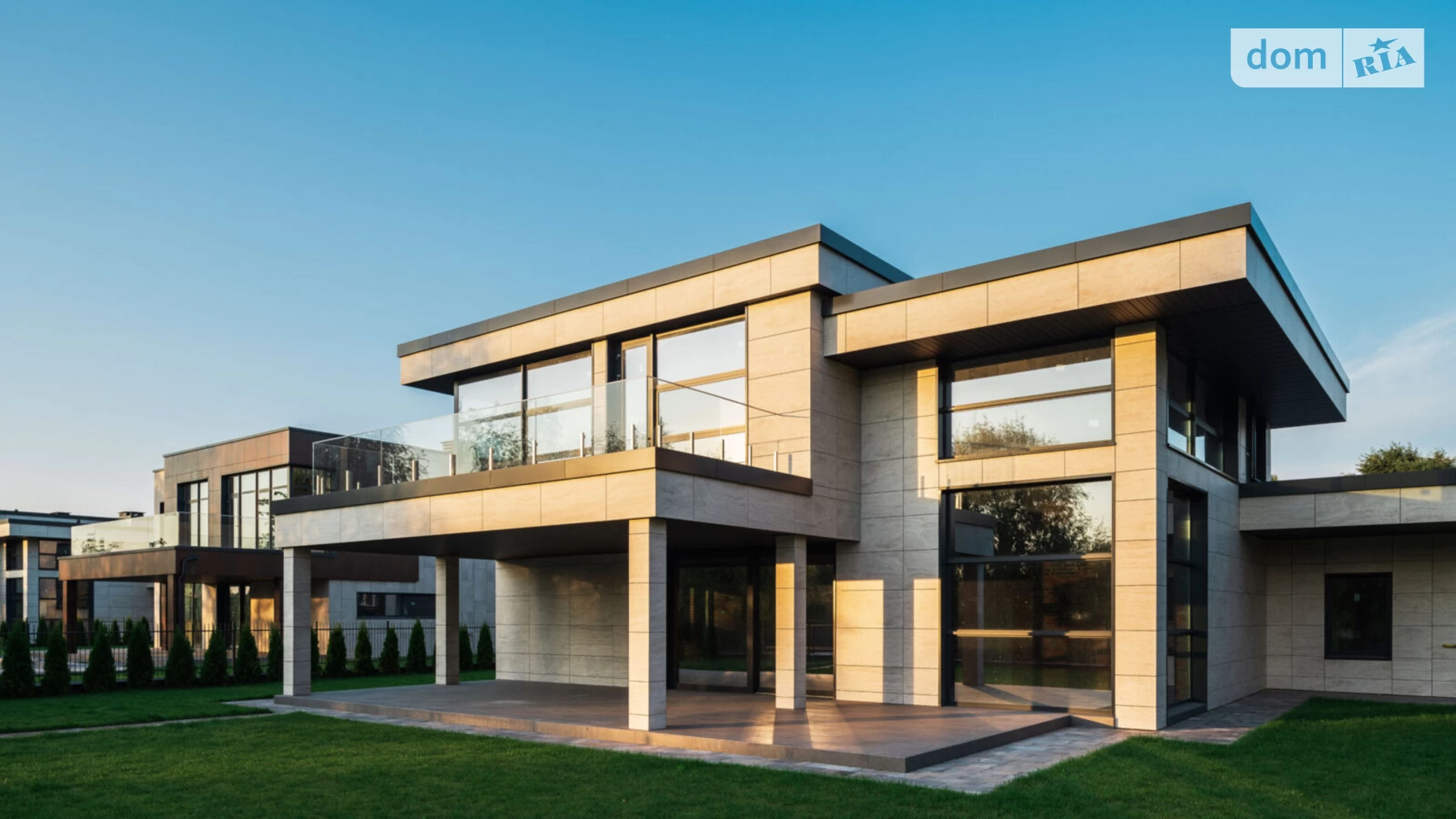 Продается дом на 3 этажа 263 кв. м с садом, цена: 868000 $ - фото 2