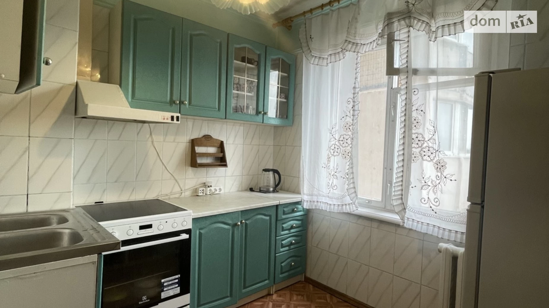 Продается 3-комнатная квартира 67.9 кв. м в Черноморске, ул. Парусная - фото 3