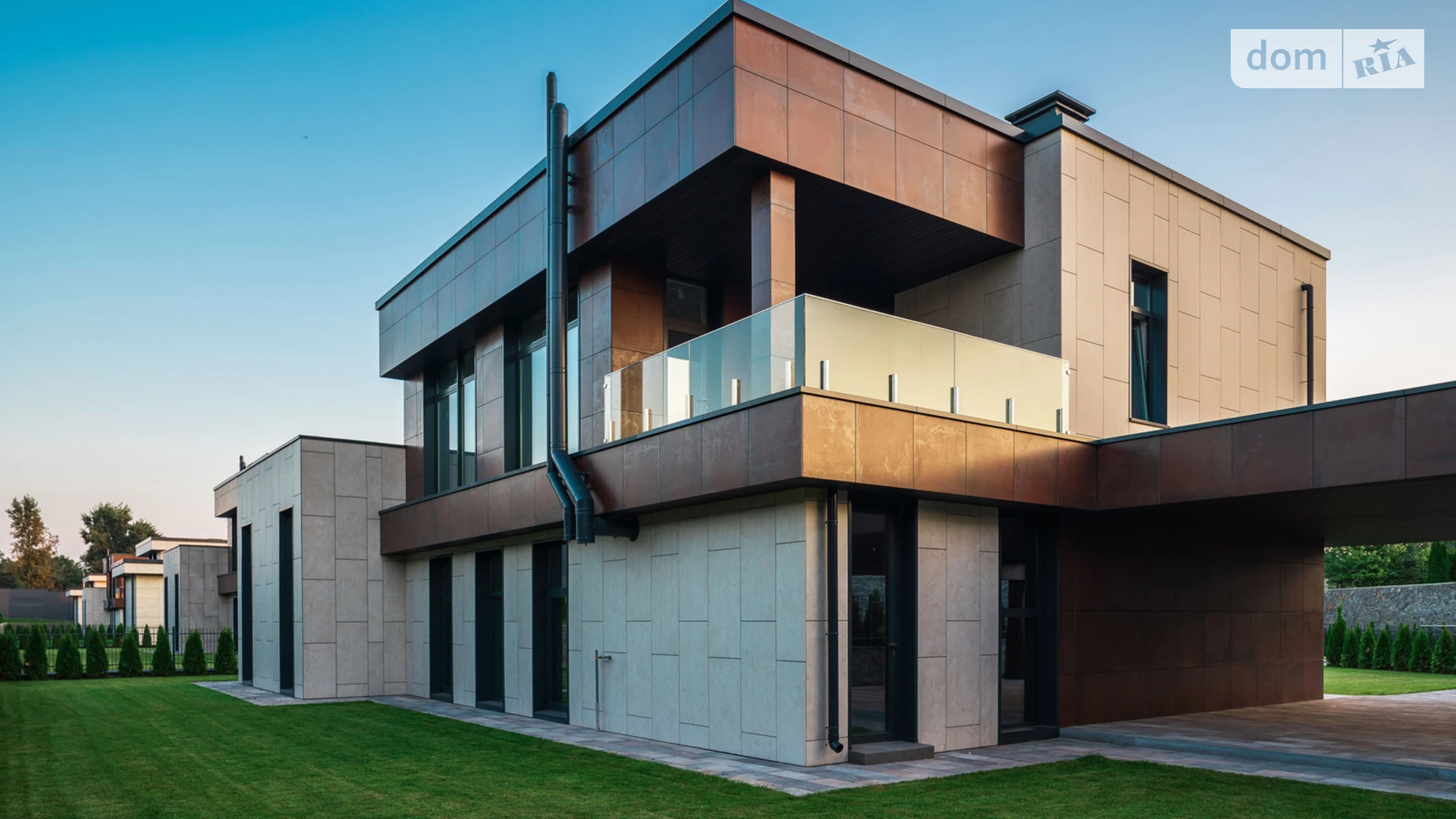 Продается дом на 2 этажа 263 кв. м с верандой, цена: 881100 $ - фото 3