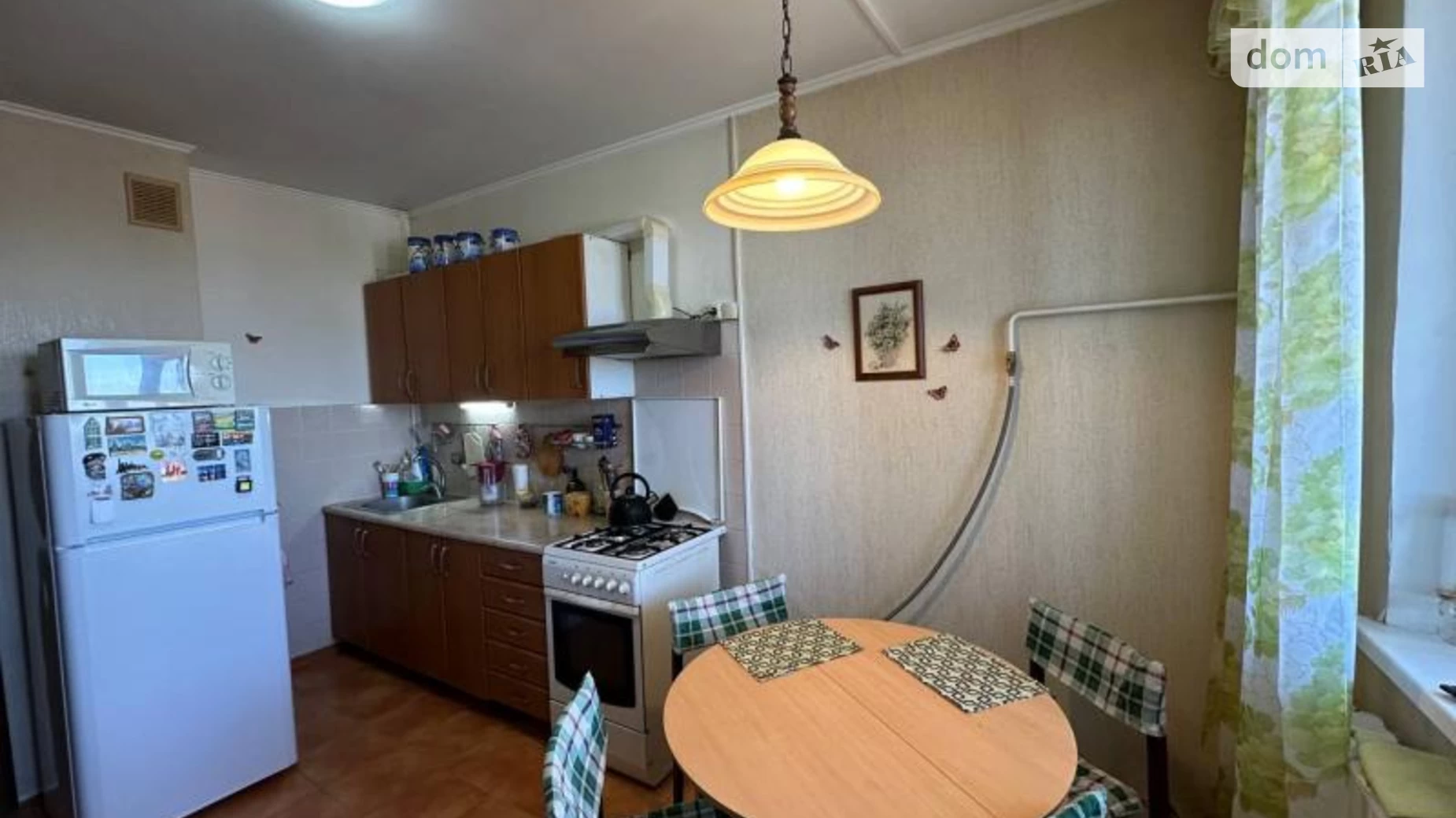 Продается 2-комнатная квартира 56 кв. м в Одессе, ул. Александра Невского