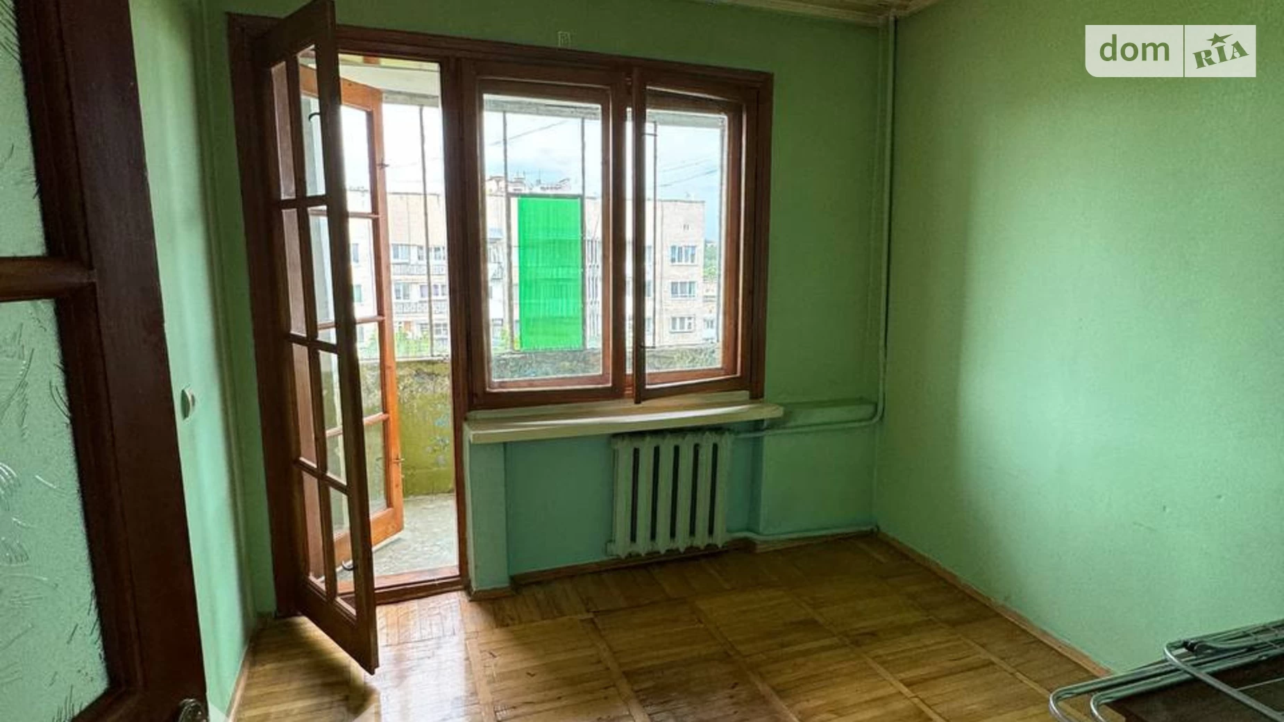 Продается 3-комнатная квартира 64 кв. м в Черновцах, ул. Сергея Скальда(Комарова Владимира), 25А