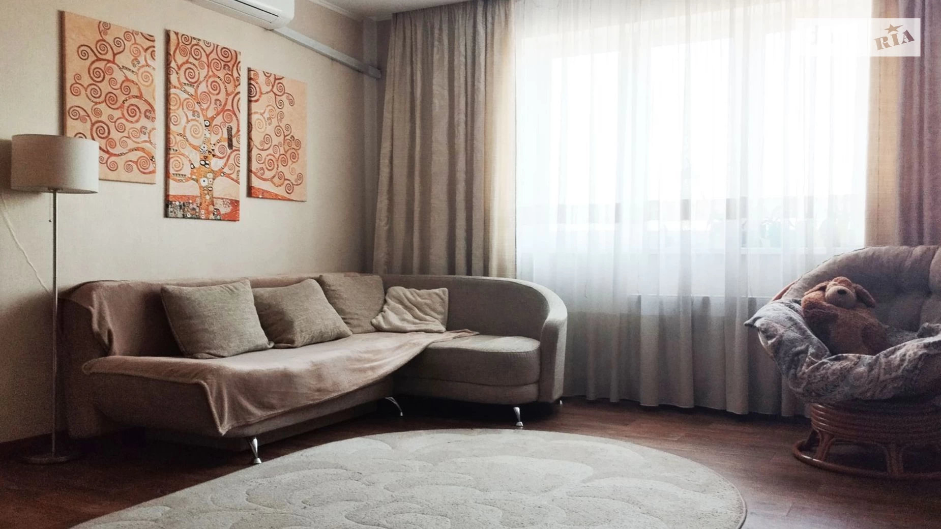Продается 3-комнатная квартира 123 кв. м в Киеве, просп. Алишера Навои, 69