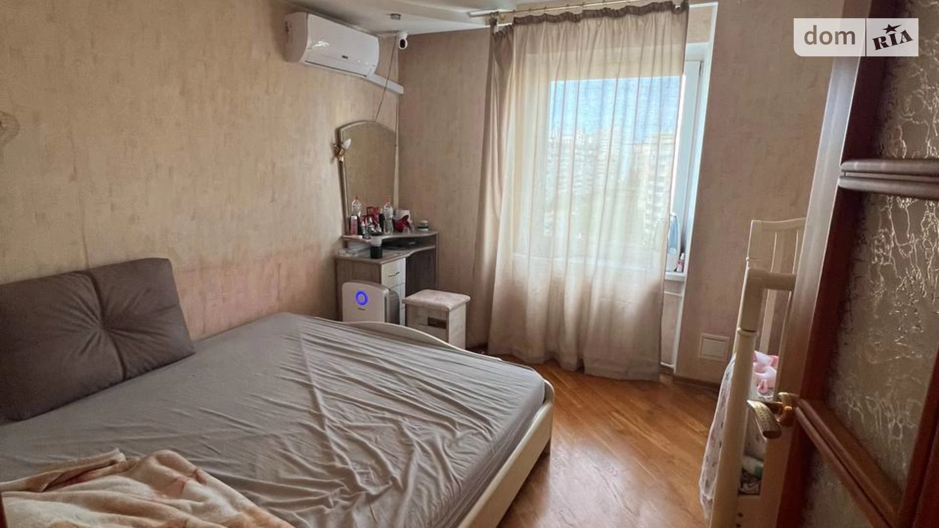 Продается 3-комнатная квартира 92 кв. м в Киеве, ул. Радунская, 7 - фото 2