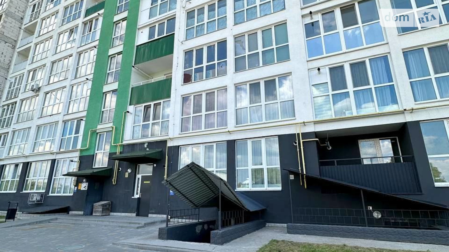 Продается 1-комнатная квартира 47 кв. м в Чернигове, ул. Рапопорта, 43 - фото 4