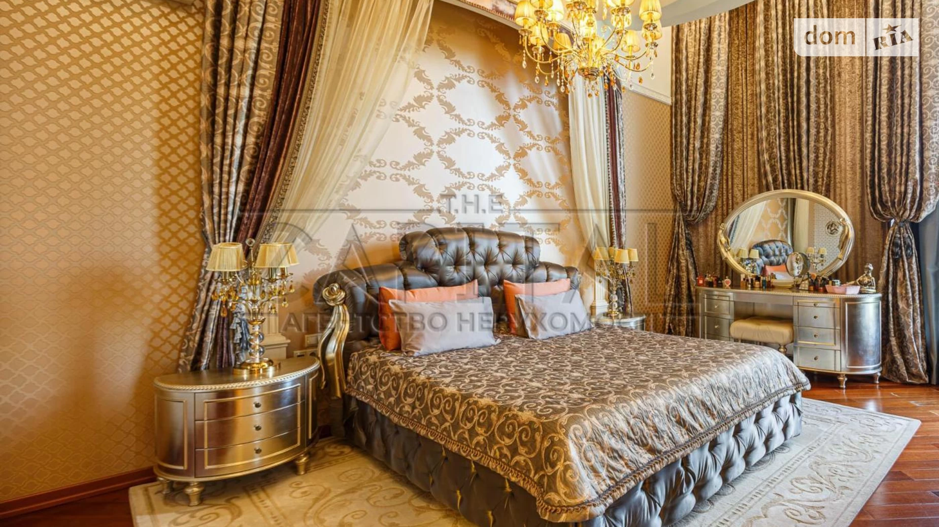 Сдается в аренду дом на 2 этажа 500 кв. м с балконом, цена: 6500 $ - фото 2