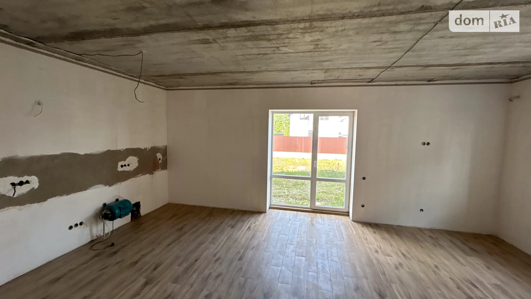 Продается дом на 2 этажа 120 кв. м с гаражом, цена: 133000 $ - фото 5