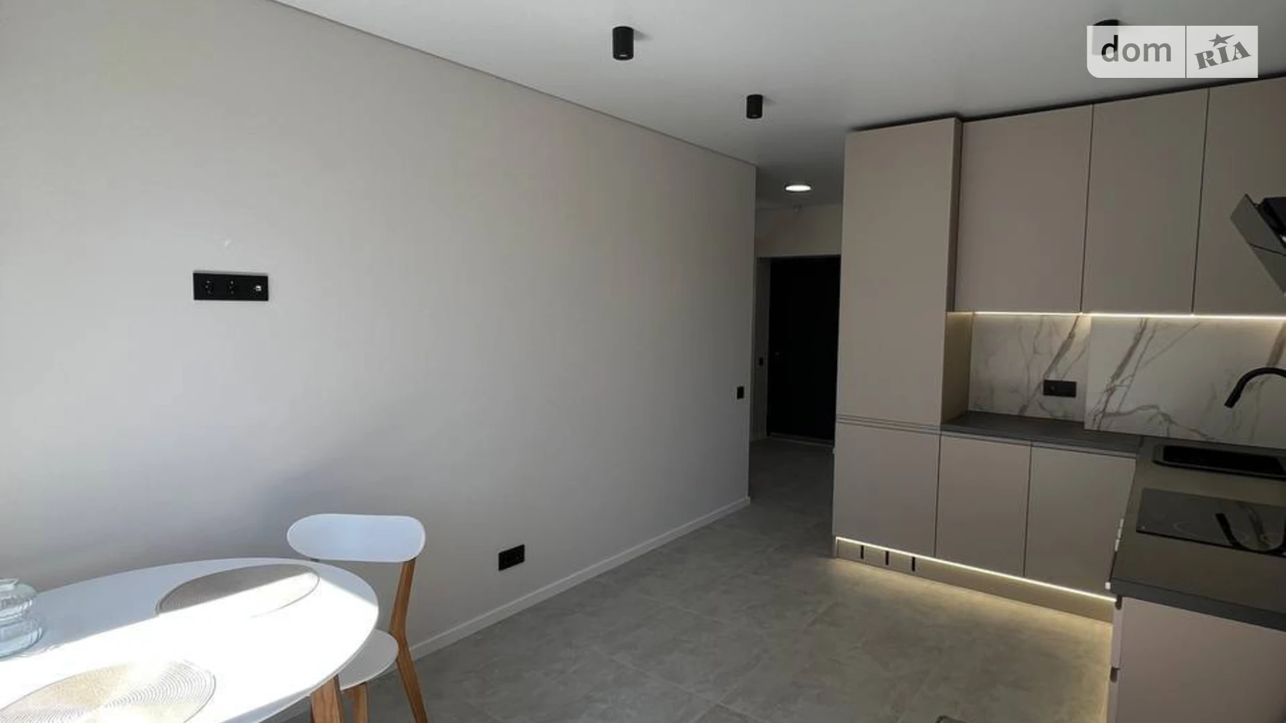 Продается 1-комнатная квартира 37 кв. м в Ирпене, ул. Соборная(ІІІ Интернационала), 122 - фото 2