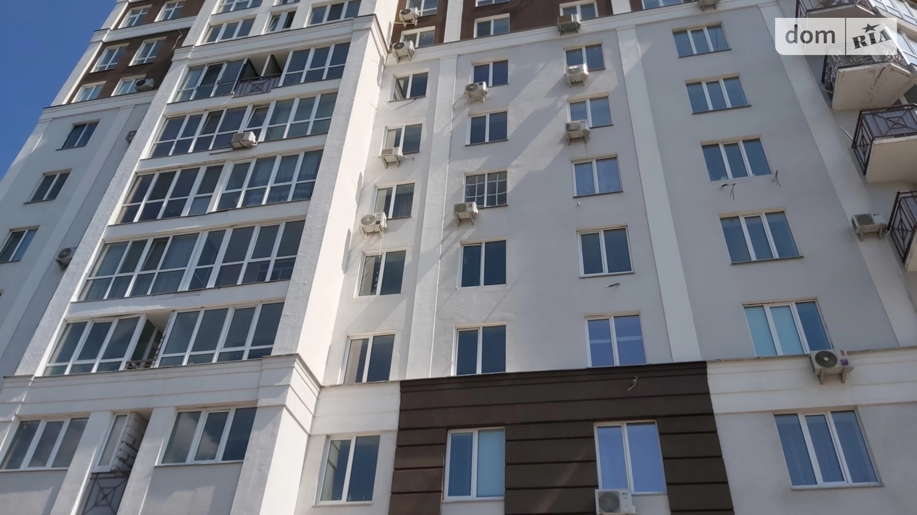 Продается 3-комнатная квартира 113 кв. м в Чернигове - фото 2