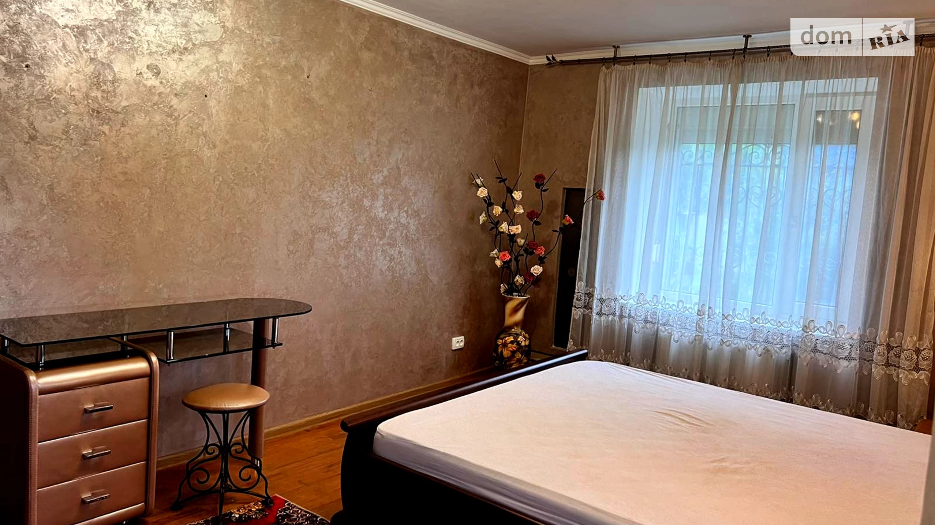 Продается 4-комнатная квартира 86.7 кв. м в Золотоноше, ул. Шевченко Т. - фото 2
