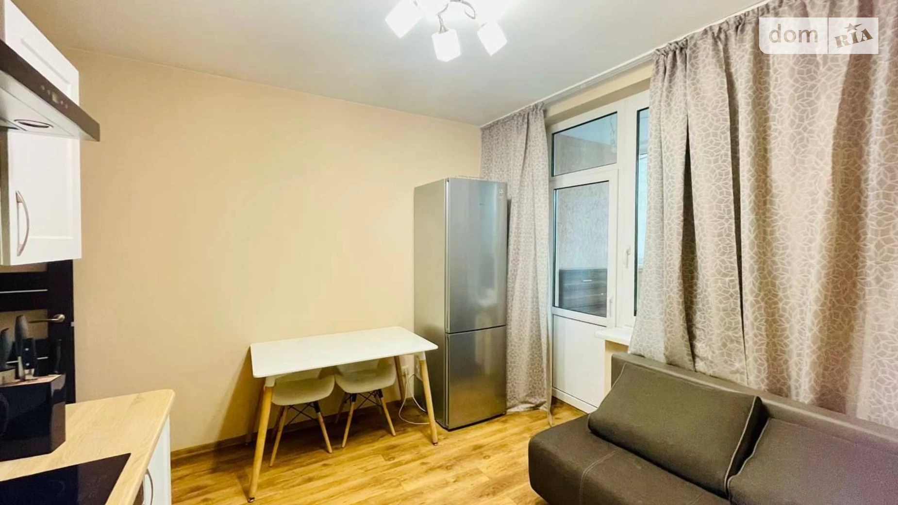 Продается 1-комнатная квартира 50 кв. м в Киеве, просп. Лобановского, 150 - фото 2